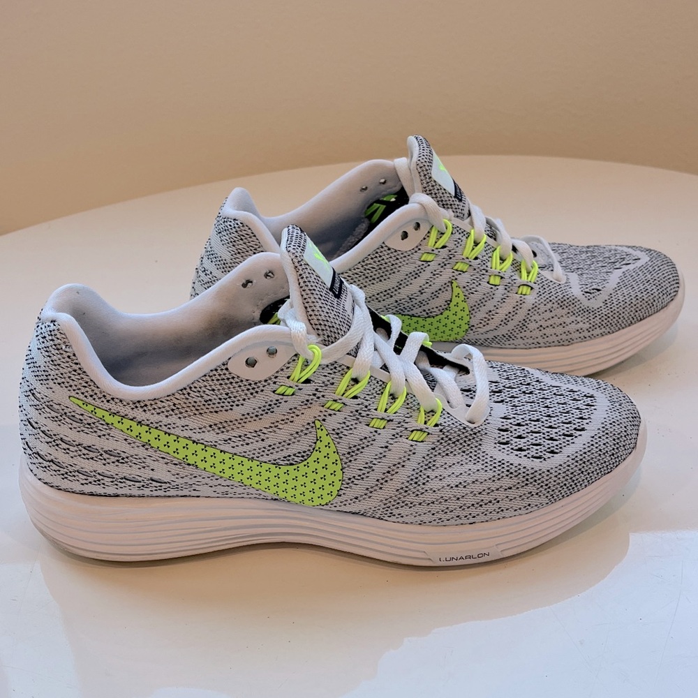 Nike lunartempo 2 Running Shoes women 7.5